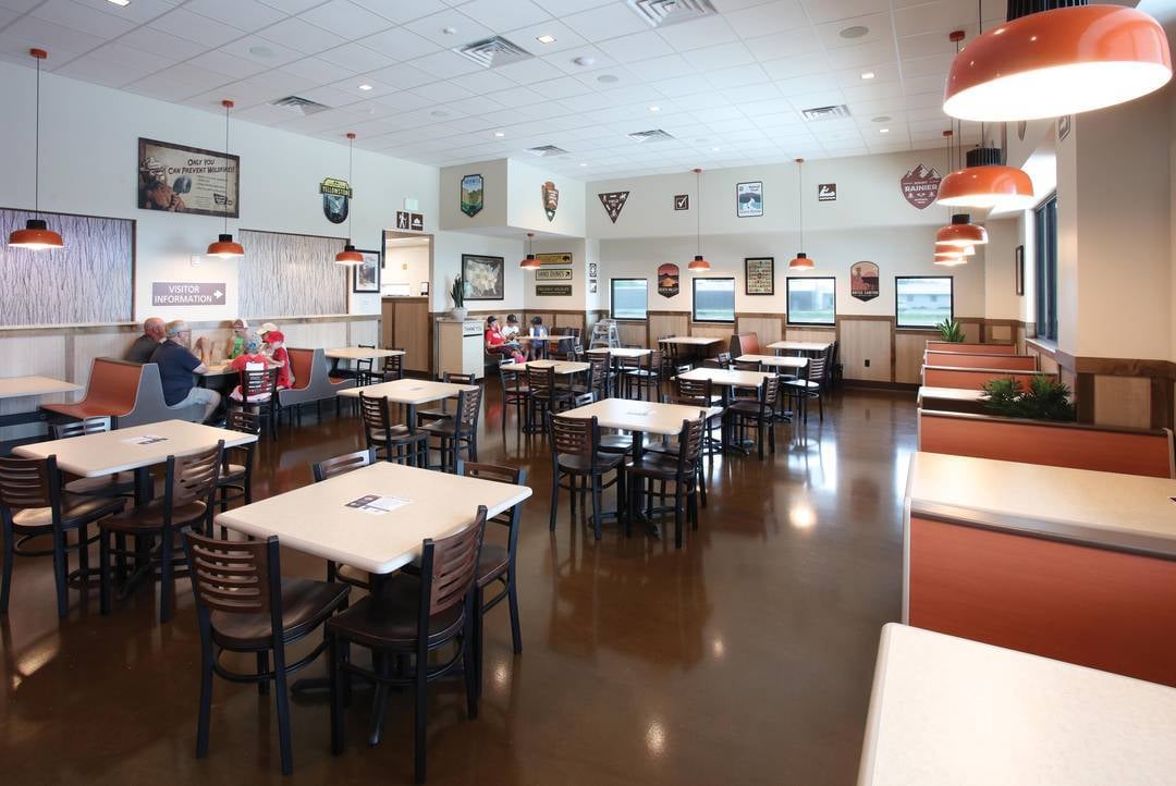 Tom's Drive-In and Holidays Pub & Grill