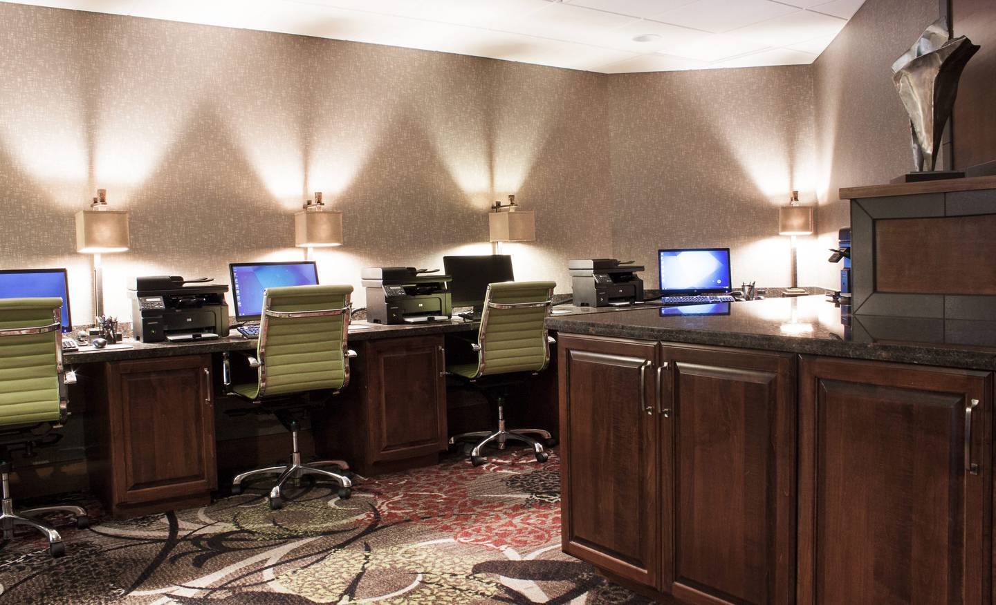 Best Western Premier Waterfront Hotel & Convention Center