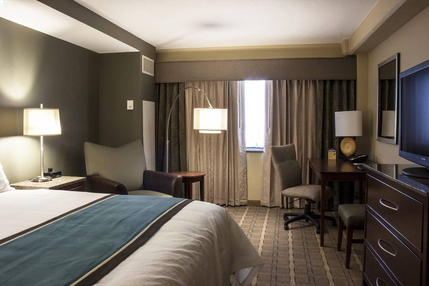 Best Western Premier Waterfront Hotel & Convention Center