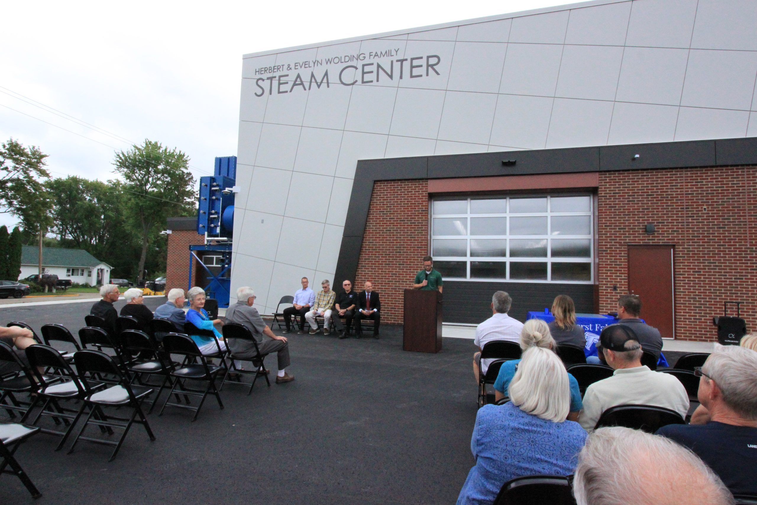 Tomorrow River School District Dedicates New Buildings Ahead of School Year